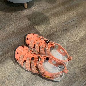 Women’s Keen Waterproof Hiking Sandal